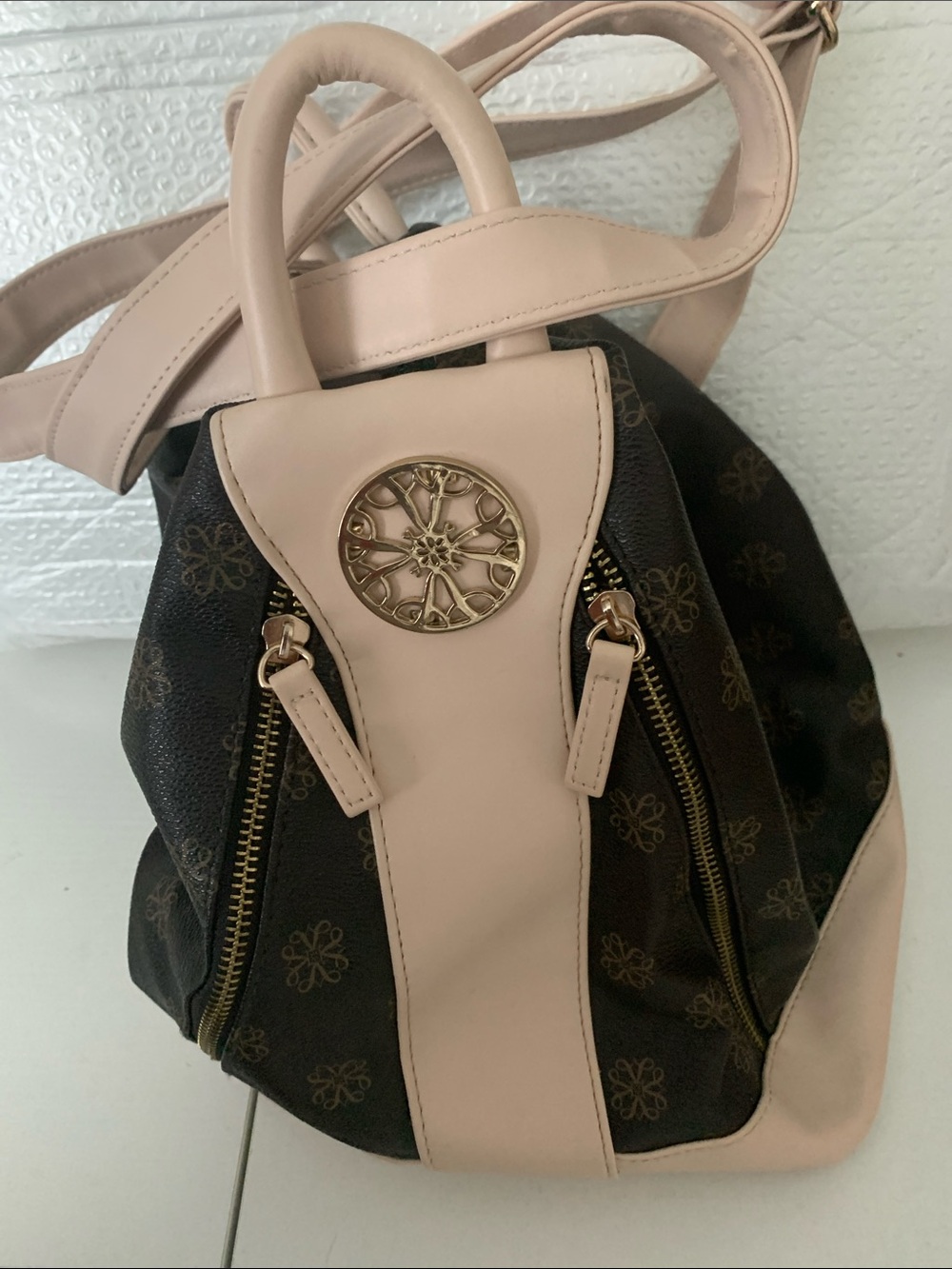 Avon Signature Collection Hobo